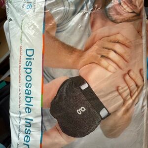 Two Packs of Biodegradable refills for little gPants. Size small.